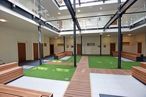 Communal area- click for photo gallery